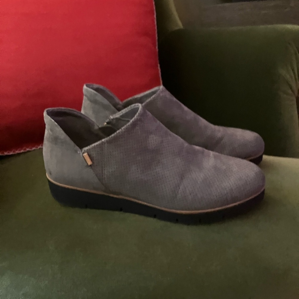 Dr. Scholl’s gray Whoa shootie-8.5
